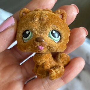 Littlest pet shop - LPS Chow chow #332
Normal wear and tear.
Smoke free